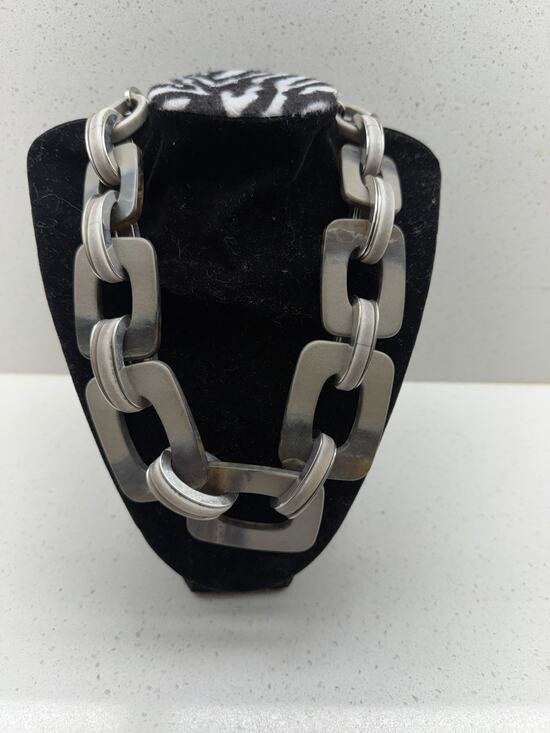 Zara Jewelry - Made in Italy Oversized Geometric Link Statement Necklace Matte Gunmetal